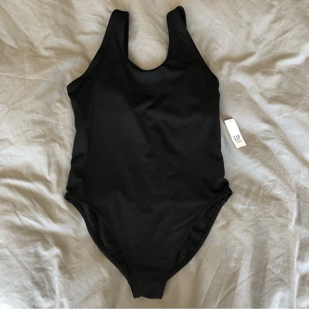 Gap teen one piece scoop back swimsuit. 14-16 NWT.